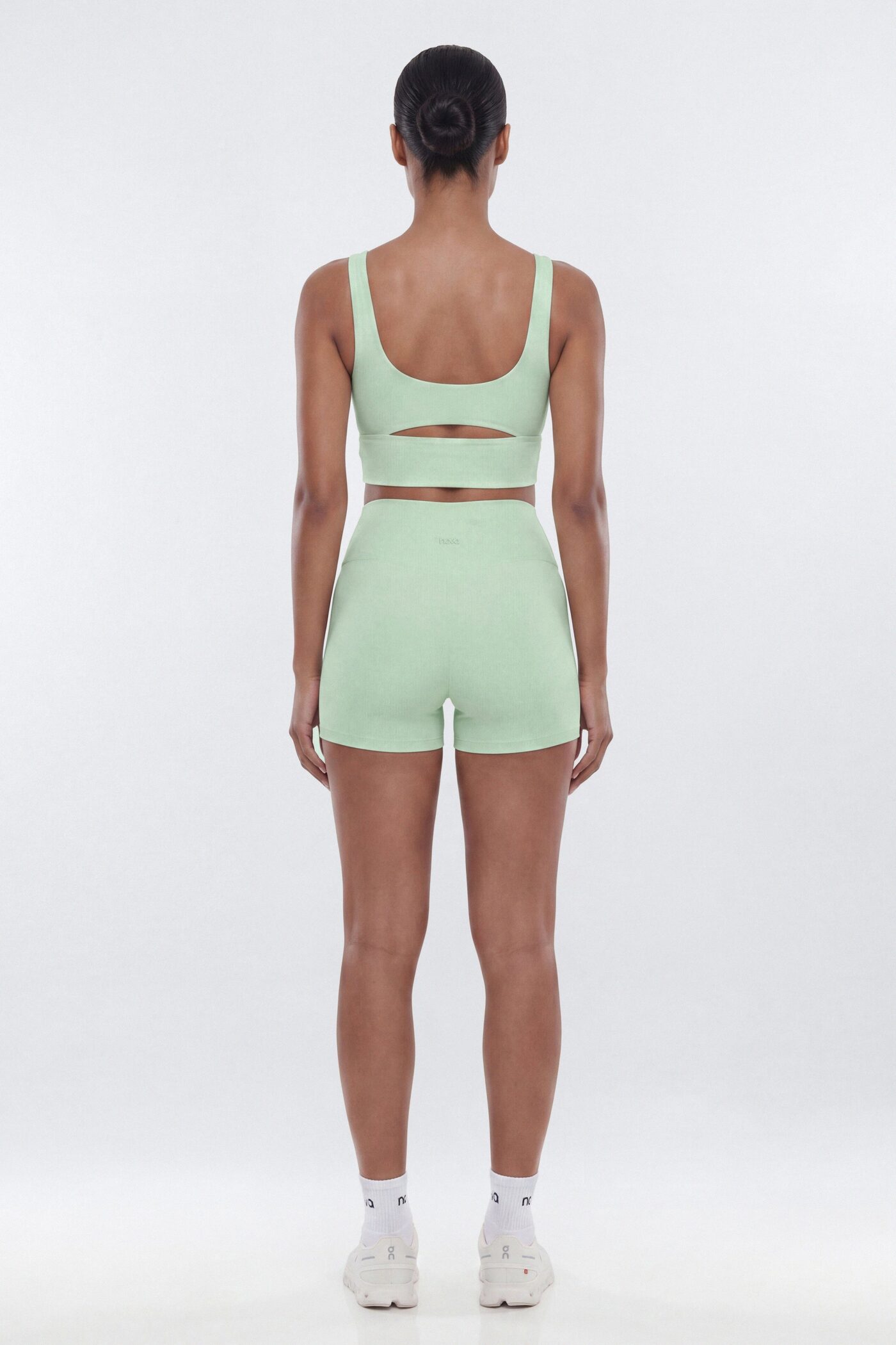 ButterSoft 4″ V Front Ruched Biker Shorts - Cool Mint
