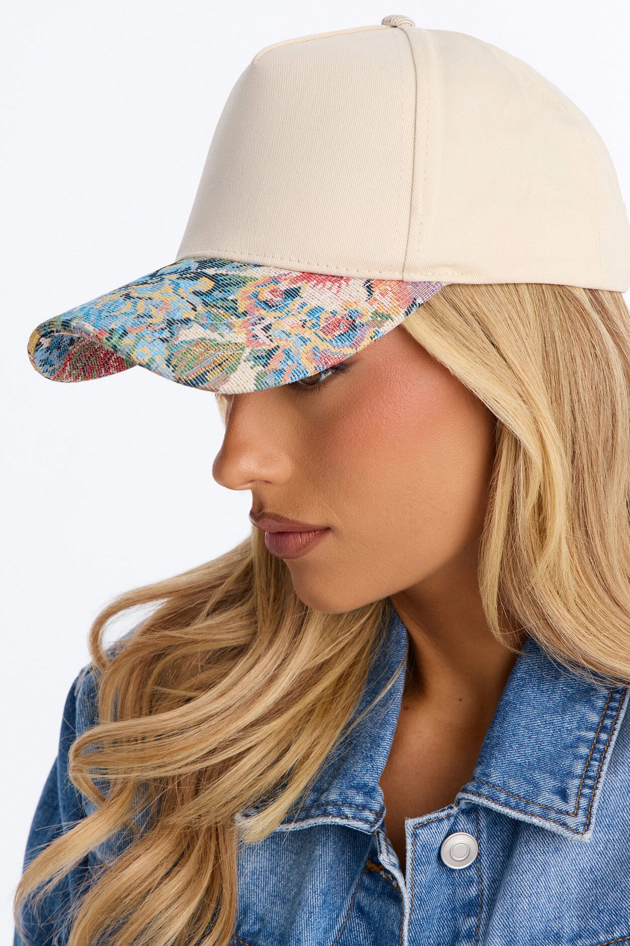 It's Giving Spring Baseball Hat - Cream/combo