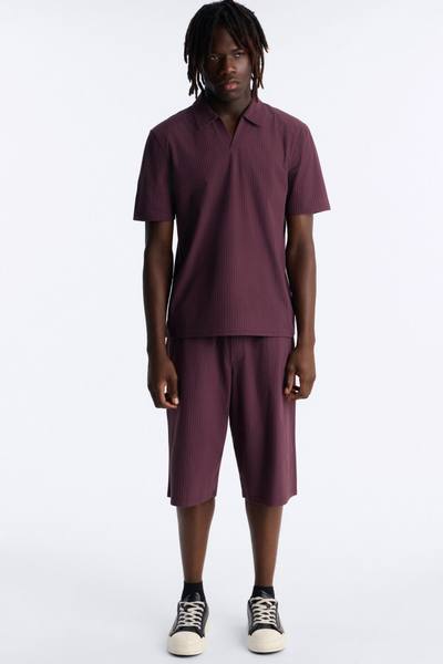 Terrance Textured Relaxed Short - Wine