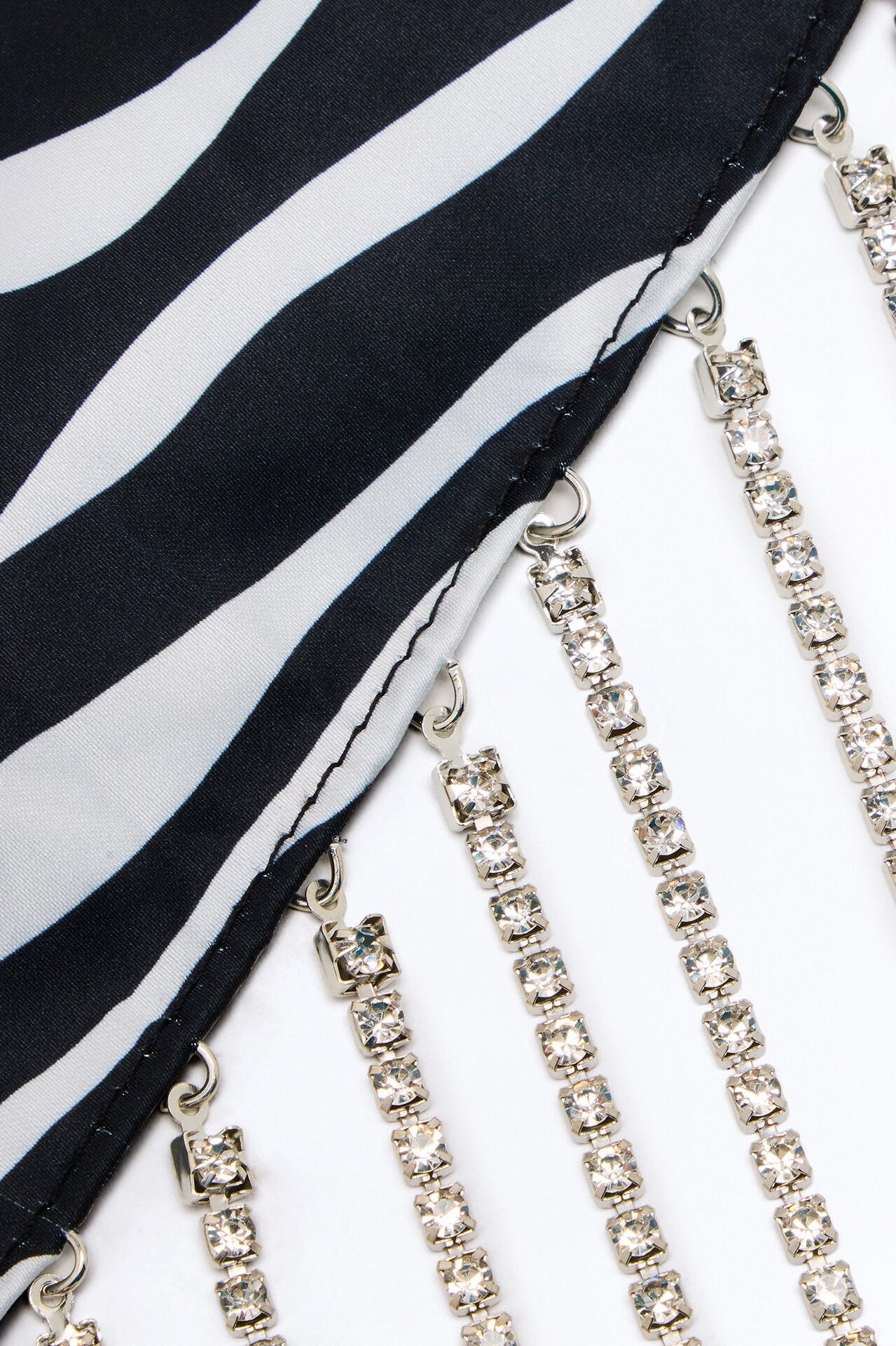 Wild Beauty Rhinestone Fringe Head Scarf - Black/White