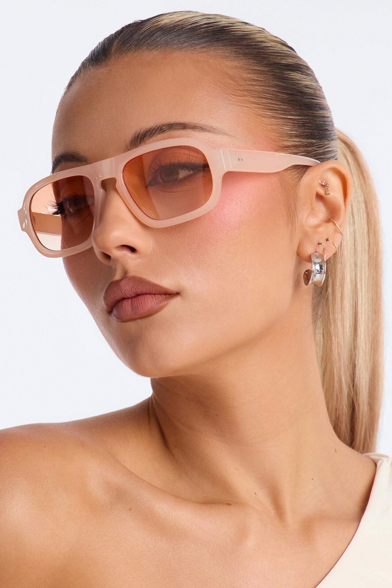 Track Star Sunglasses - Nude
