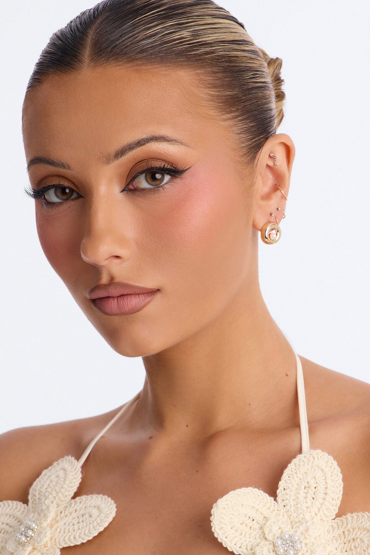 Keeping Up With It Pearl Stud Earrings - Gold