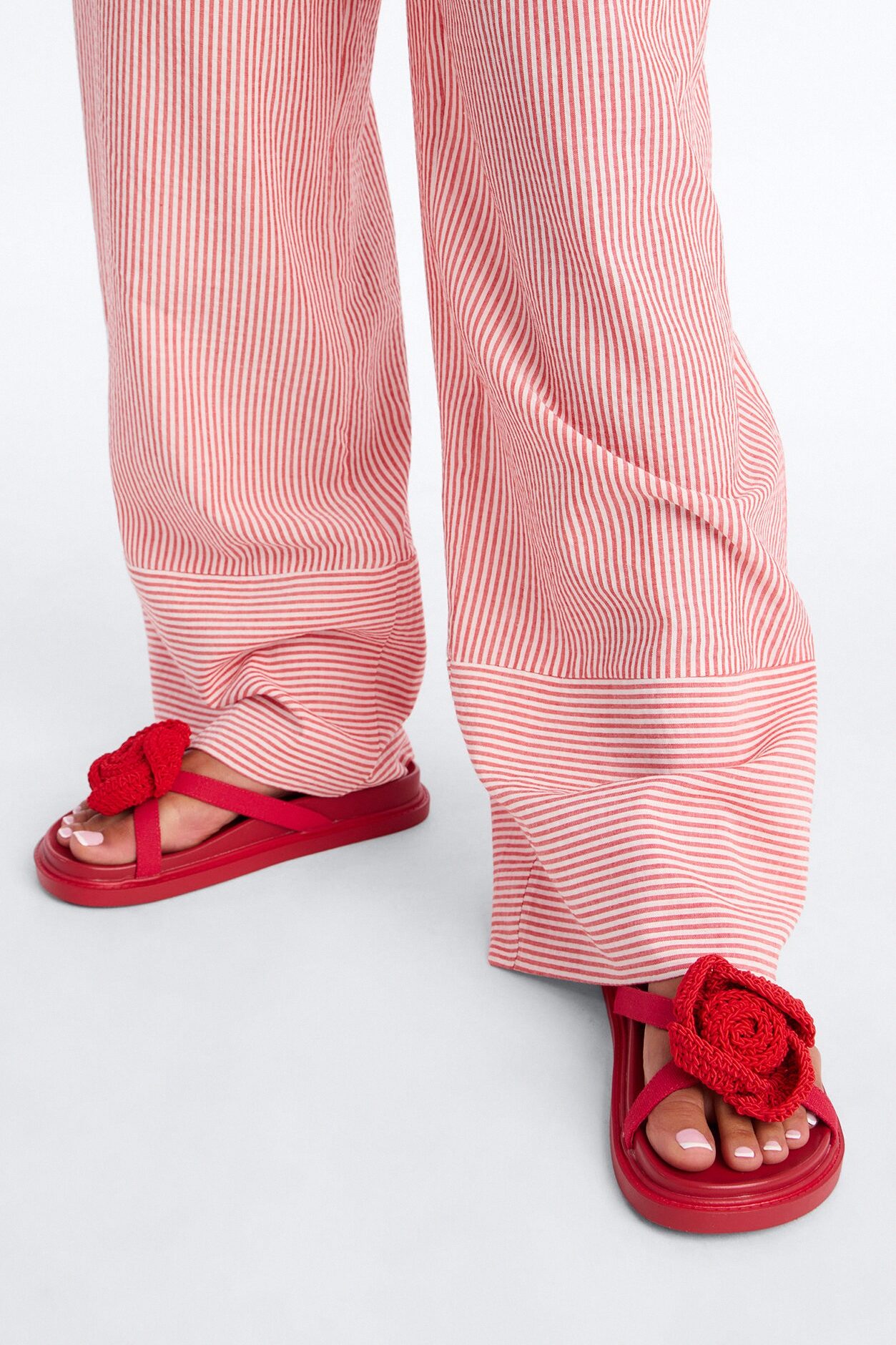 Salomi Knit Flower Sandals - Red