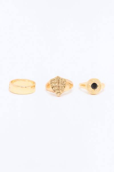 Cross In Arms Ring Set - Gold