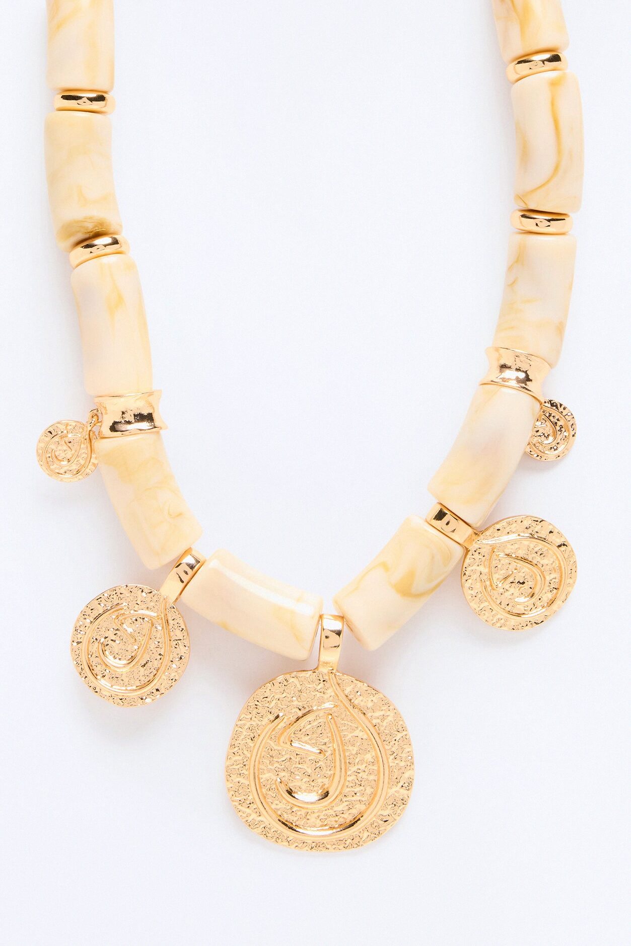Nothing Basic Necklace - Ivory/combo