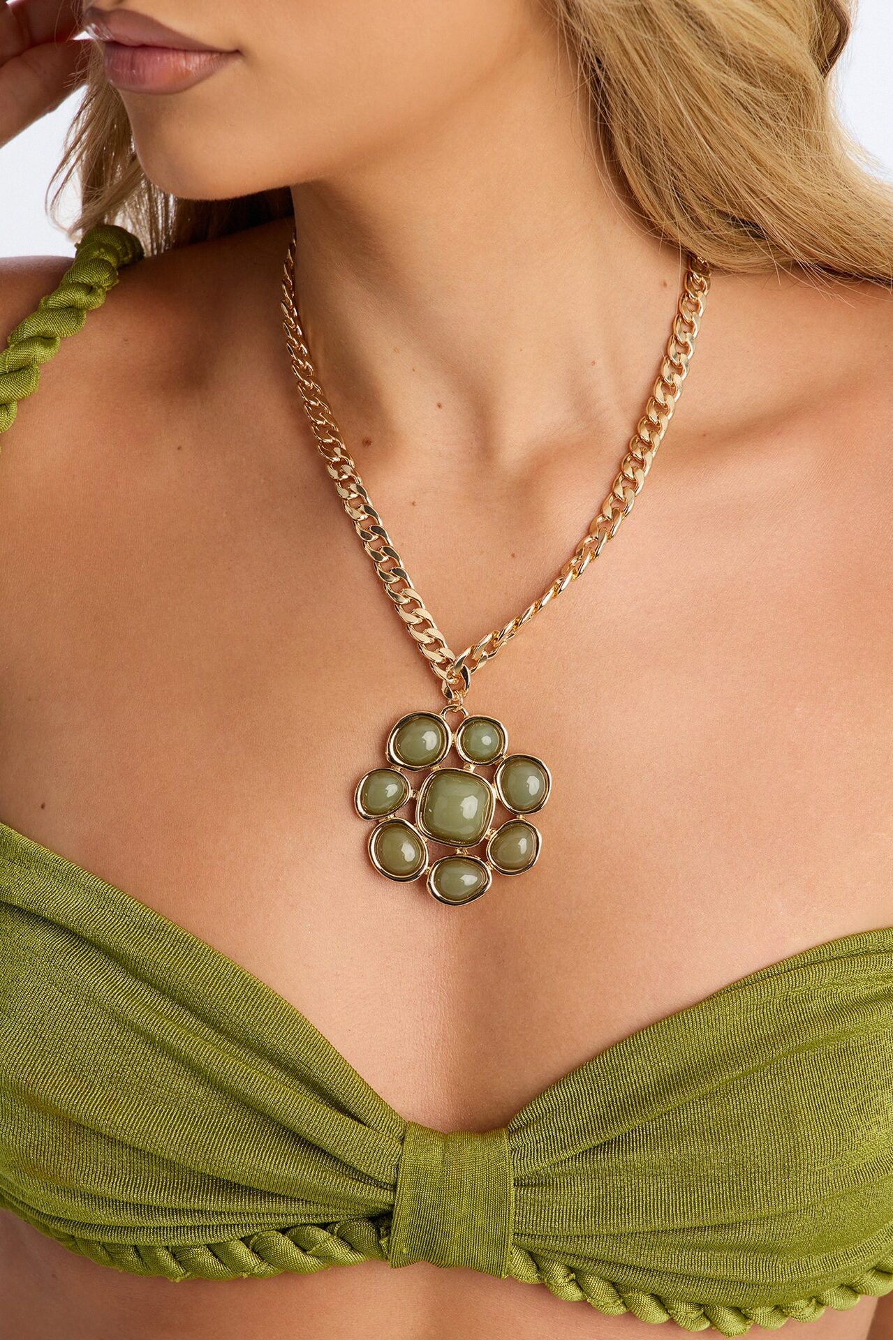 Stand Tall Floral Pendant Necklace - Gold/Green